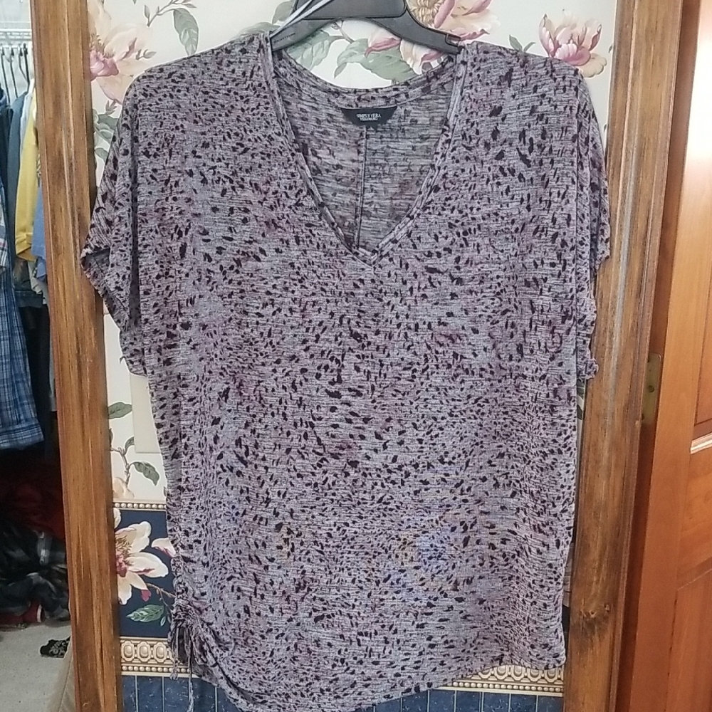 Simply Vera Vera Wang Black and Gray Textured V-Neck Top